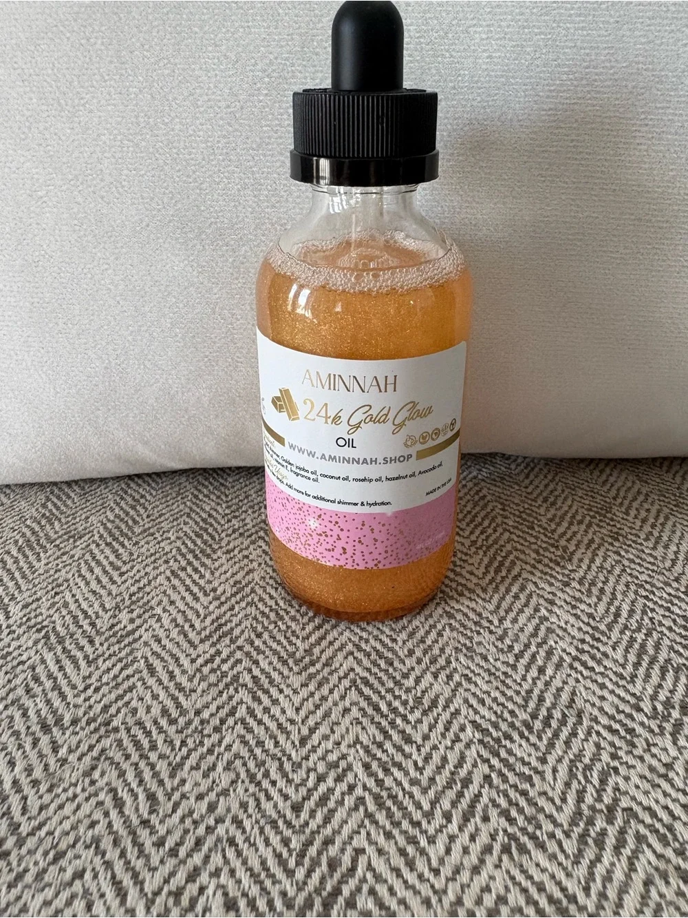 Aminnah 24 K Gold Glow Oil